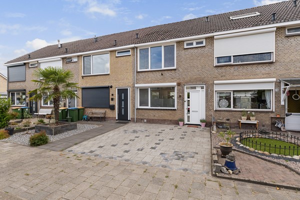 Foto - Verkocht onder voorbehoud: Instapklare gezinswoning in Klundert
